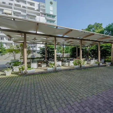 酒店 卡德里萨酒店 Durrës