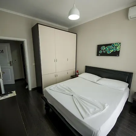 Szálloda Kadrisa Durrës