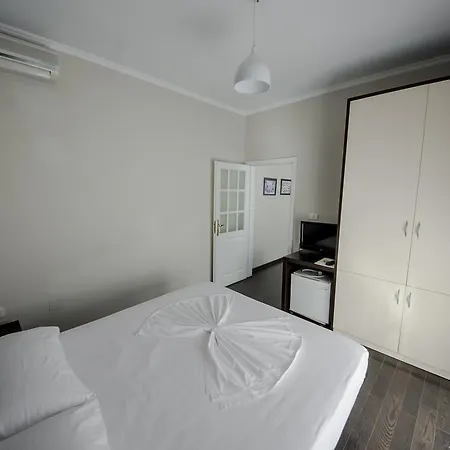 Kadrisa Otel Dıraç
