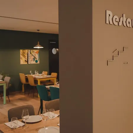 卡德里萨酒店 Durrës