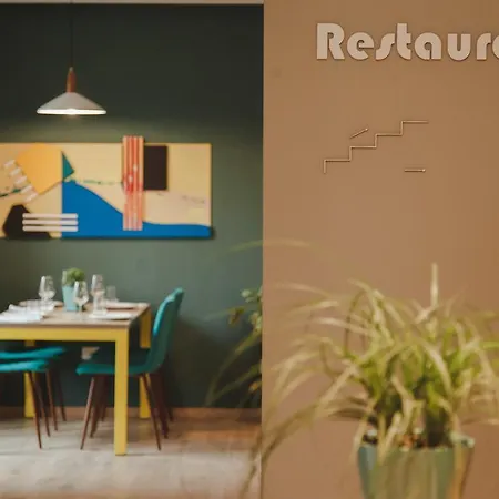 卡德里萨酒店 3*